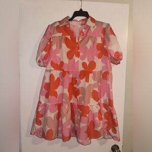 Flowy dress, L. Cap sleeve with large flower design.